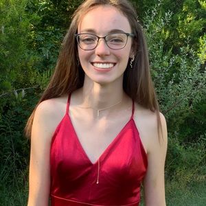 Meet your Posher, Ava